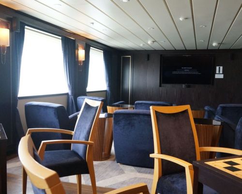 O_SL_ScreeningRoom_011